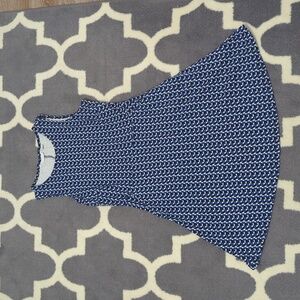 Sleeveless dress with pockets!